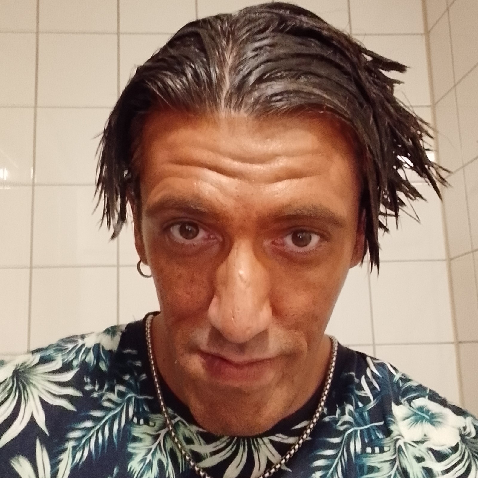 Bas